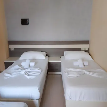 Lodge Relax